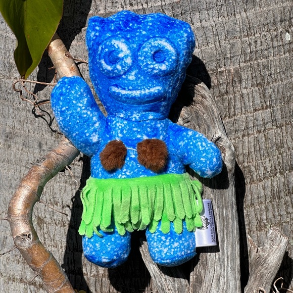804. Sour Patch HAWAII Kids Plush - Blue Hula dancer w/ Skirt & Coconuts - Picture 1 of 6